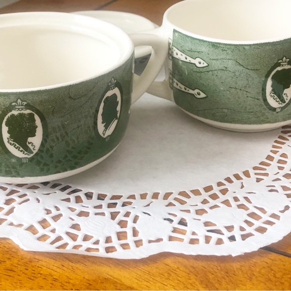 Vintage Royal USA Colonial Homestead Green Creamer Pitcher, Sugar Bowl with Lid - Picture 3 of 13